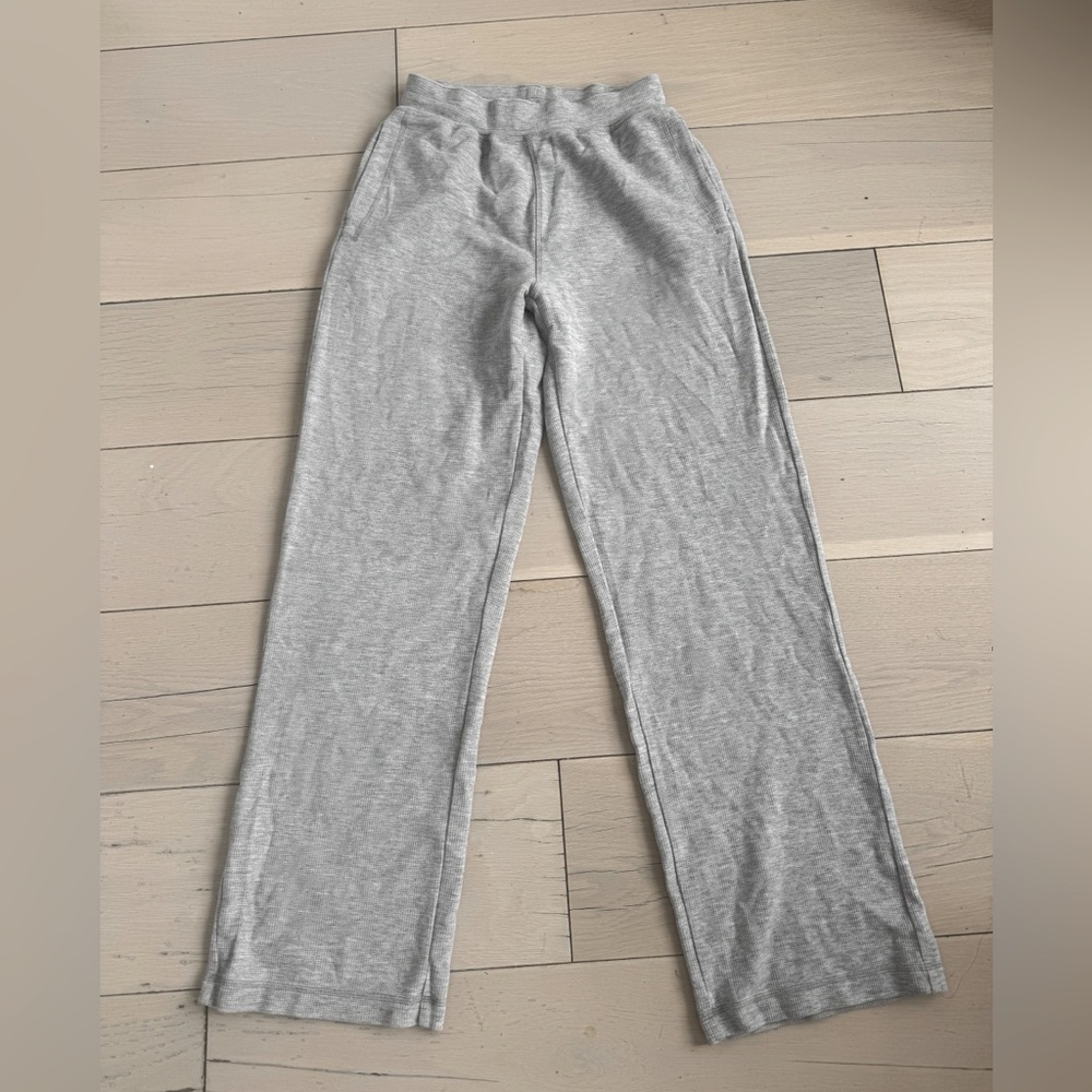 Alo Yoga Micro Waffle Wide Leg Pants - Heather Grey (Size Small)